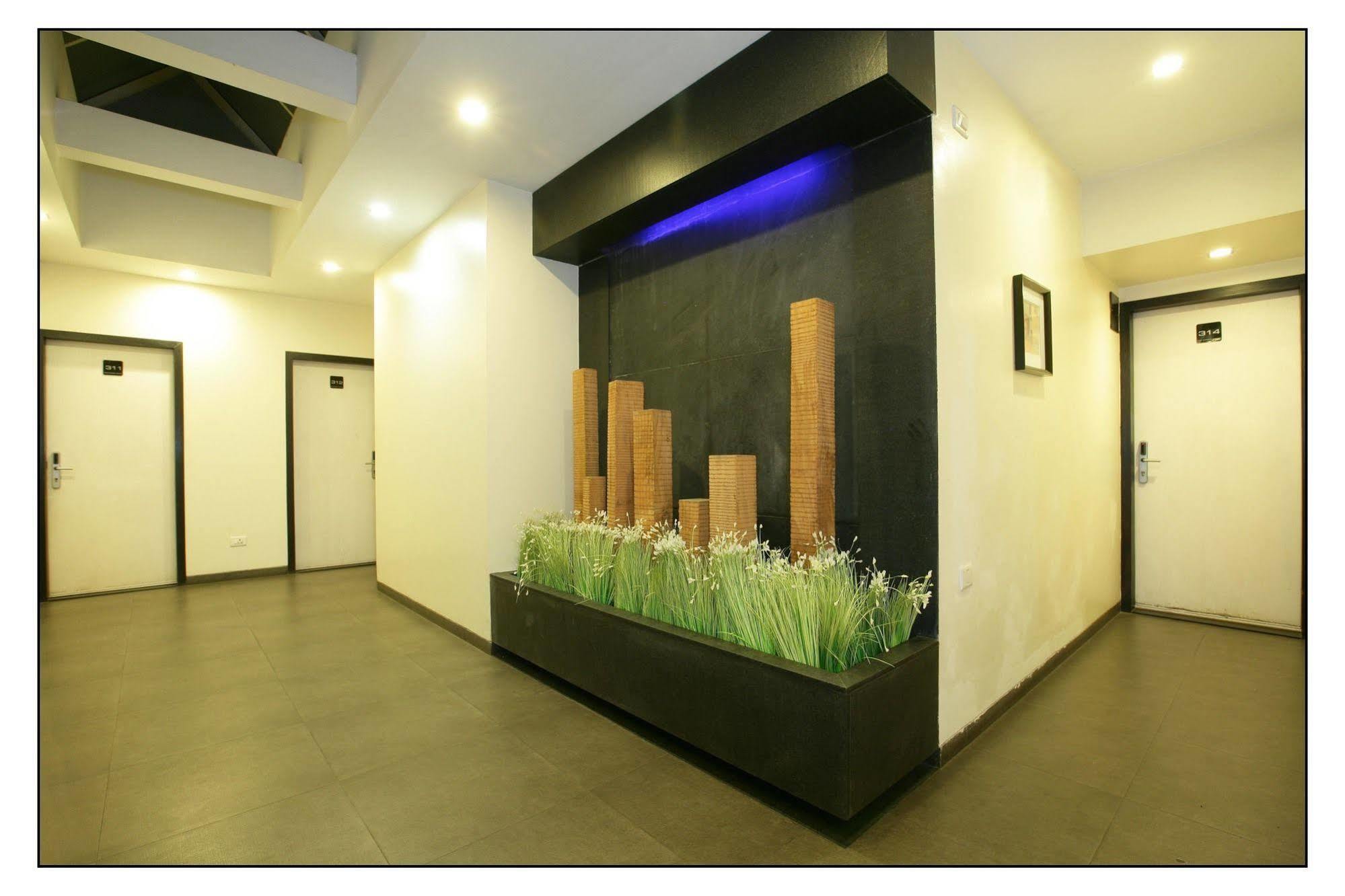 The Sirona Hotel Pune Exterior photo